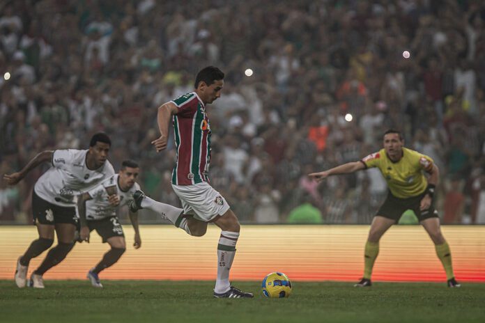 nino-ve-fluminense-melhor-na-partida-e-lamenta-empate-com-corinthians-pela-copa-do-brasil